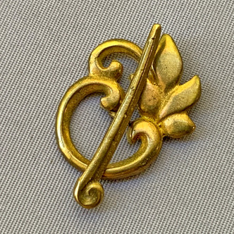 Leaf Flourish 22x18mm Toggle Clasps Solid Brass Q3 Per Pkg