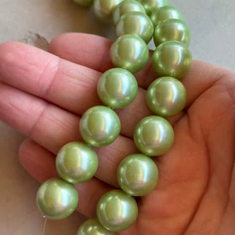 16mm Shell Pearl Beads Willow Green Round 12Pcs Per Strand