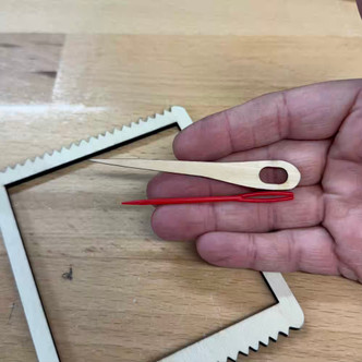 Wood Loom & Tapestry Needles for Beading Per Pkg