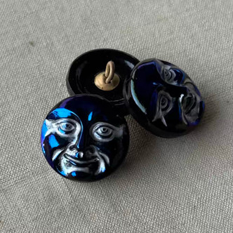 17mm Czech Glass Button Moon Scarabee Silver Wash Q1 Per Pc