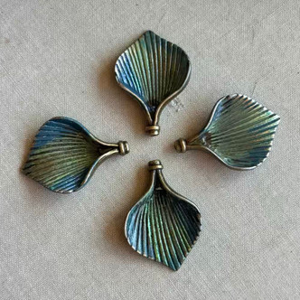 28x20mm Hosta Calla Lily Leaf Beads Artisan Hand Painted 4Pcs Per Pkg