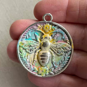 44mm Honeybee Bee Medallion Pendant Aviva Artisan Hand Painted Per Pc