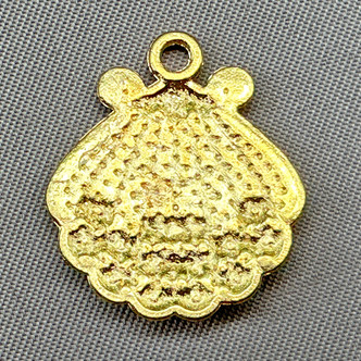 Imitation Pearl White Enamel Clam Shell Charms 20x18mm Gold Plated Alloy Q10 Per Pkg