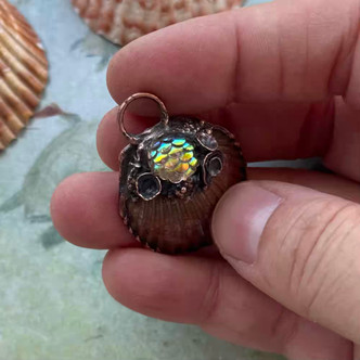 37x28mm Electroformed Seashell Pendant Scallop Artisan Copper Per Pc