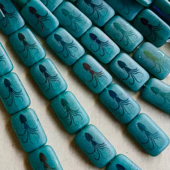 18x12mm Octopus Laser Etched Czech Glass Sea Green Sliperit 6Pcs Per Strand