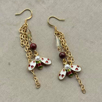 Sweet Honeybee Earrings Satin Hamilton Gold Artisan Made in the USA Per Pair