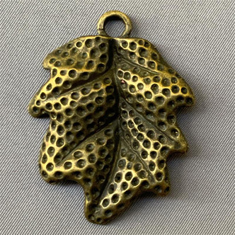 Spotted Oak Leaf Pendants 44x35mm Antique Brass Plated Q3 per Pkg