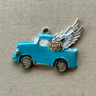 Dixie Turquoise Vintage Flying Junk Truck Pendant Per Pc