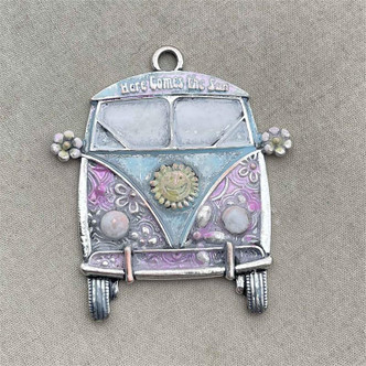 Heather Hippie Van Camper Pendant Pink Blue Yellow Artisan Per Pc