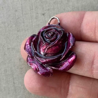 Virginia 35mm Purple Rose Flower Pendant Patina Botanical Per Pc