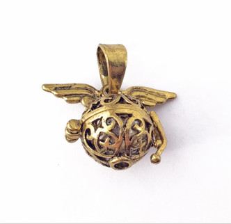 Filigree Wing Aromatherapy Oil Diffuser Harmony Wish Locket Pendant 30x26mm Gold Plated Copper Q1 Per Pkg