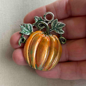 Heirloom Pumpkin Pendant Hand Painted 55x44mm Per Pc