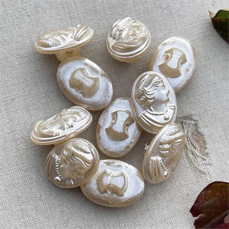 Cameo Lady Vintage Pearlized Glass Button 16.5mm Q10 Pcs Per Pkg