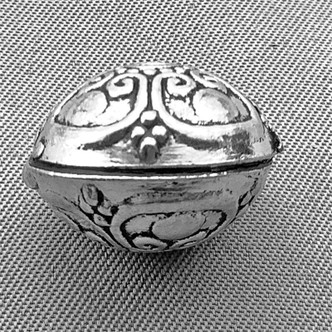 Tibetan Style Saucer Hollow Beads 16x12mm Antique Silver Plated Alloy Q5 Per Pkg