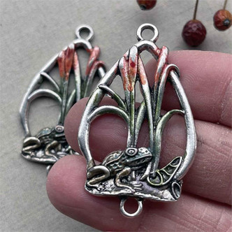 Toad Hall Frog Reeds Pendant Artisan Vintage Boho Hand Painted 49x29mm 2Pcs