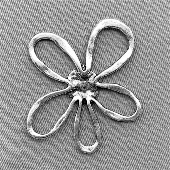 Big Daisy Flower Fun Free Form Pendant 51x57x3mm Antique Silver Plated Alloy Q10 Per Pkg