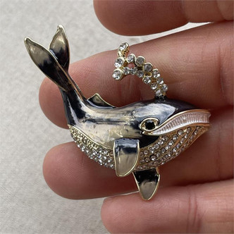 Whale Orca Brooch Pin Rhinestone Gold Plated Enameled Black White 50x35mm Per Pc