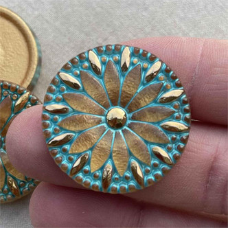 Zircon Clover Brooch Pin Small Glass Rhinestone Silver Plated 30x26mm Per Pc
