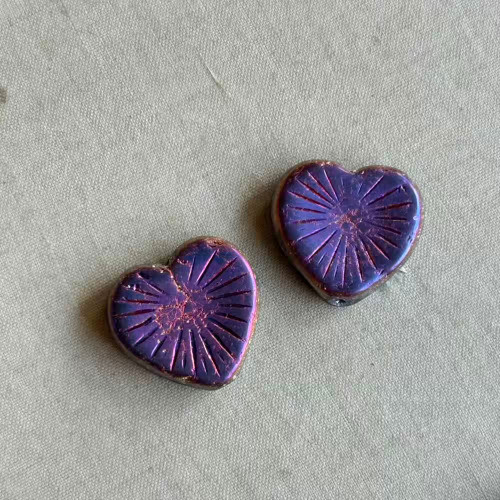 22mm Sunburst Heart Czech Glass Beads Purple Volcano Per Pair