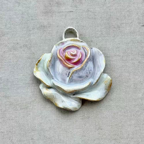 Esperance Rose Flower Pendant Patina Botanical 35mm Per Pc