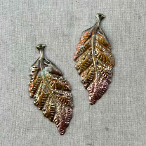53x23mm Autumn Glitter Cherry Leaf Pendants Artisan Painted Antique Brass Plated Iron Q2 Per Pkg