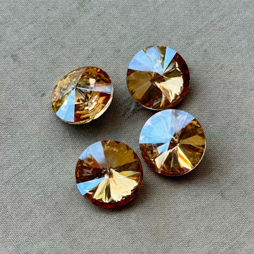 16mm Rivoli Crystal Golden Shadow Q4 Per Pkg