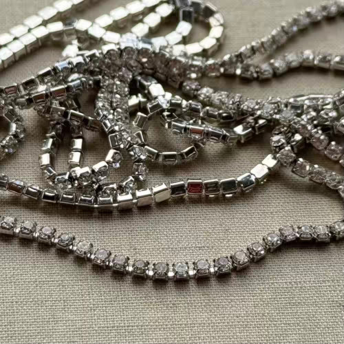 2mm Clear Rhinestone Cup Chain Chain Plated Q1 Foot