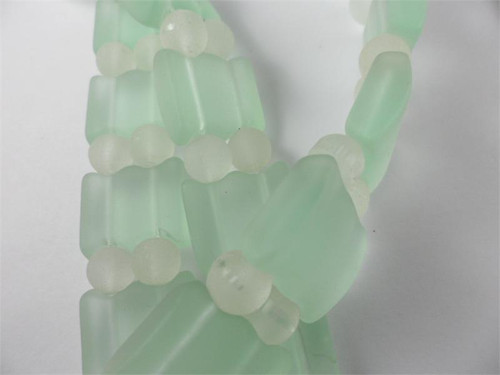 Chrysolite 2 Hole 16mm Square Sea Glass Beads Per Strand