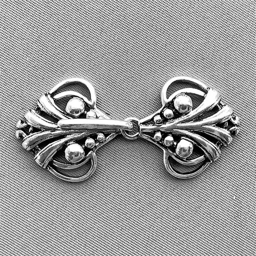 Antique Silver Plated Lead & Nickel Safe Copper 25x21mm Baroque Flourish Hook Clasps Q2 per Pkg