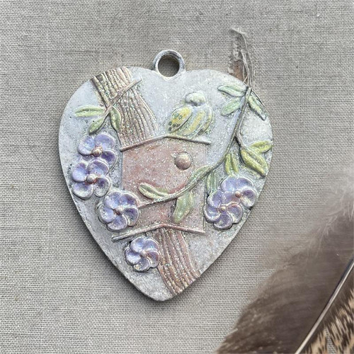 Goldfinch Birdhouse Heart Pendant Artisan Vintage Bird Per Pc