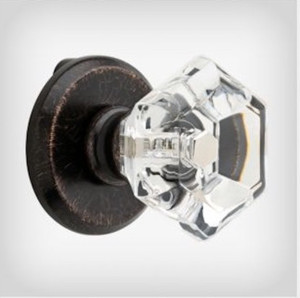 BARACFK-VBR 1 1/4" Clear Faceted Cabinet Knob w/ Backplate Venetian Bronze BARACFK-VBR 1 1/4" Clear Faceted Cabinet Knob w/ Backplate Venetian Bronze