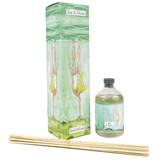 Heaven Scent's 100ml Sea & Shore Reed diffuser comes in a gift box illustrated with a girl diving for shells.