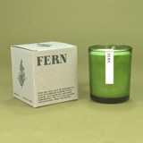 20cl natural soy wax Fern-scented candle in a beautiful green glass jar, next to its recycled presentation box.