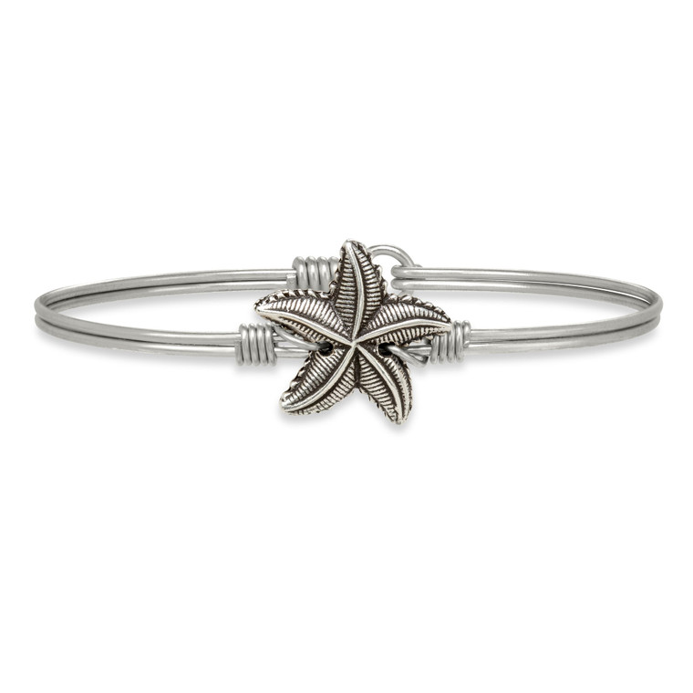 Made with a growth mindset in mind, this beachy bangle inspires you to reach for the stars (wherever they are.)