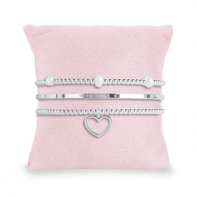 Give your Mom a gift she can cherish every day with our Inspiring new Marvelous mom Occasion Gift Set. Super special in every way, these beautifully presented silver stacking bracelets are displayed on a soft suedette pillow, inset in an amazing gift box. A timeless gift she can treasure forever.