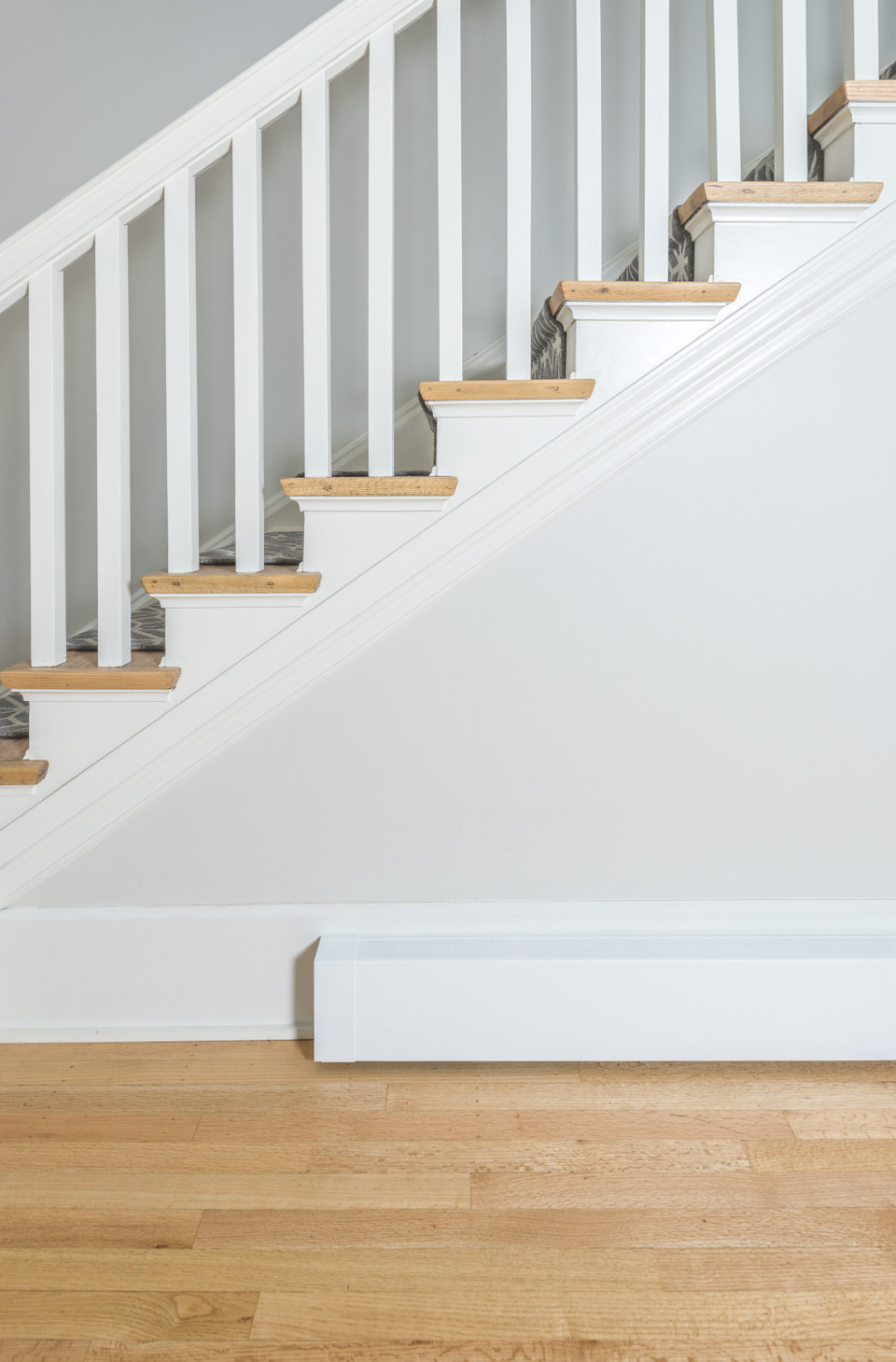 Baseboard Covers Made In Canada | Atlas Aluminum Baseboard Cover