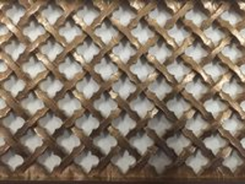 Lovely home with Ribbon resin grilles!