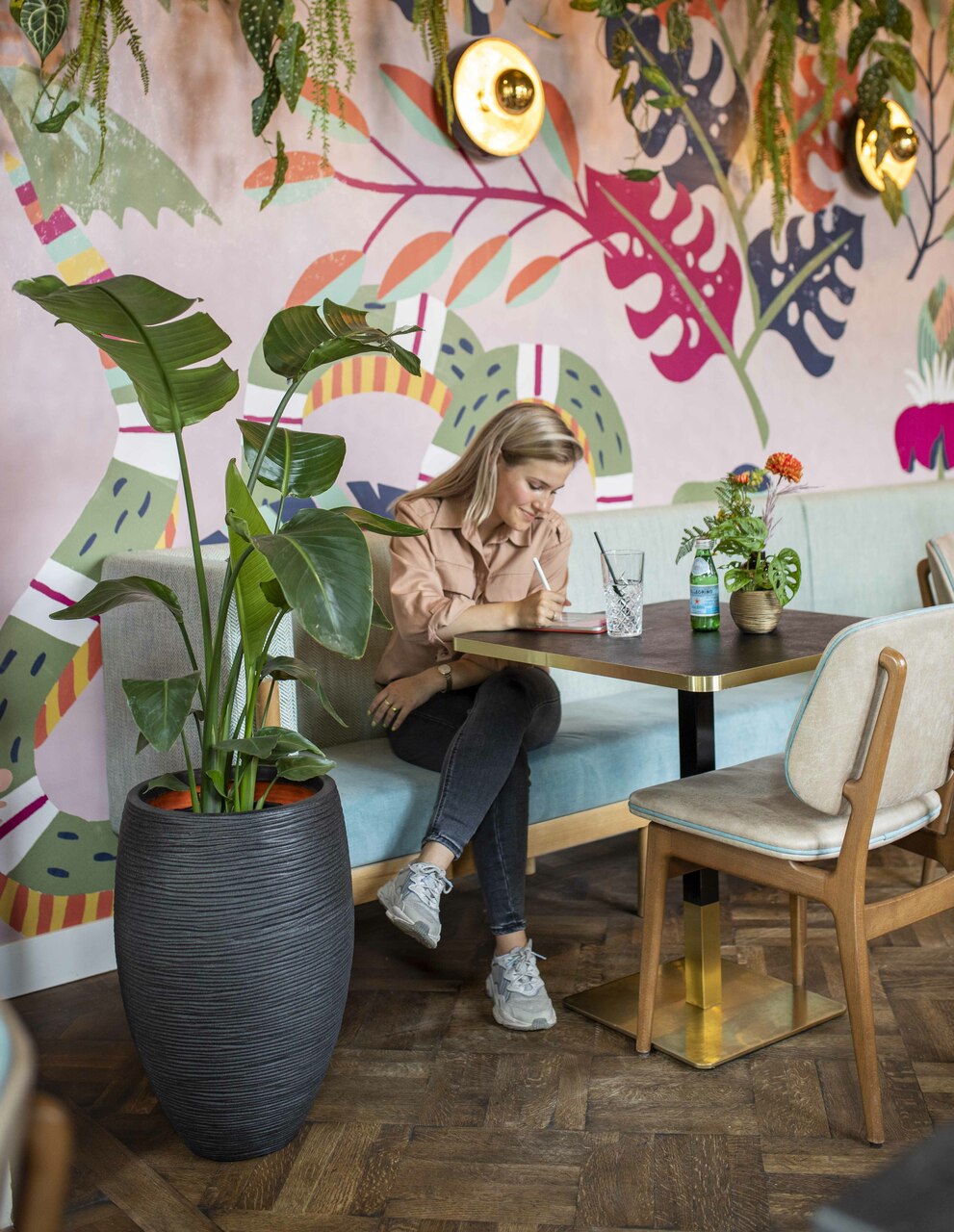 Nature Rib NL Elegant Vase Deluxe Black