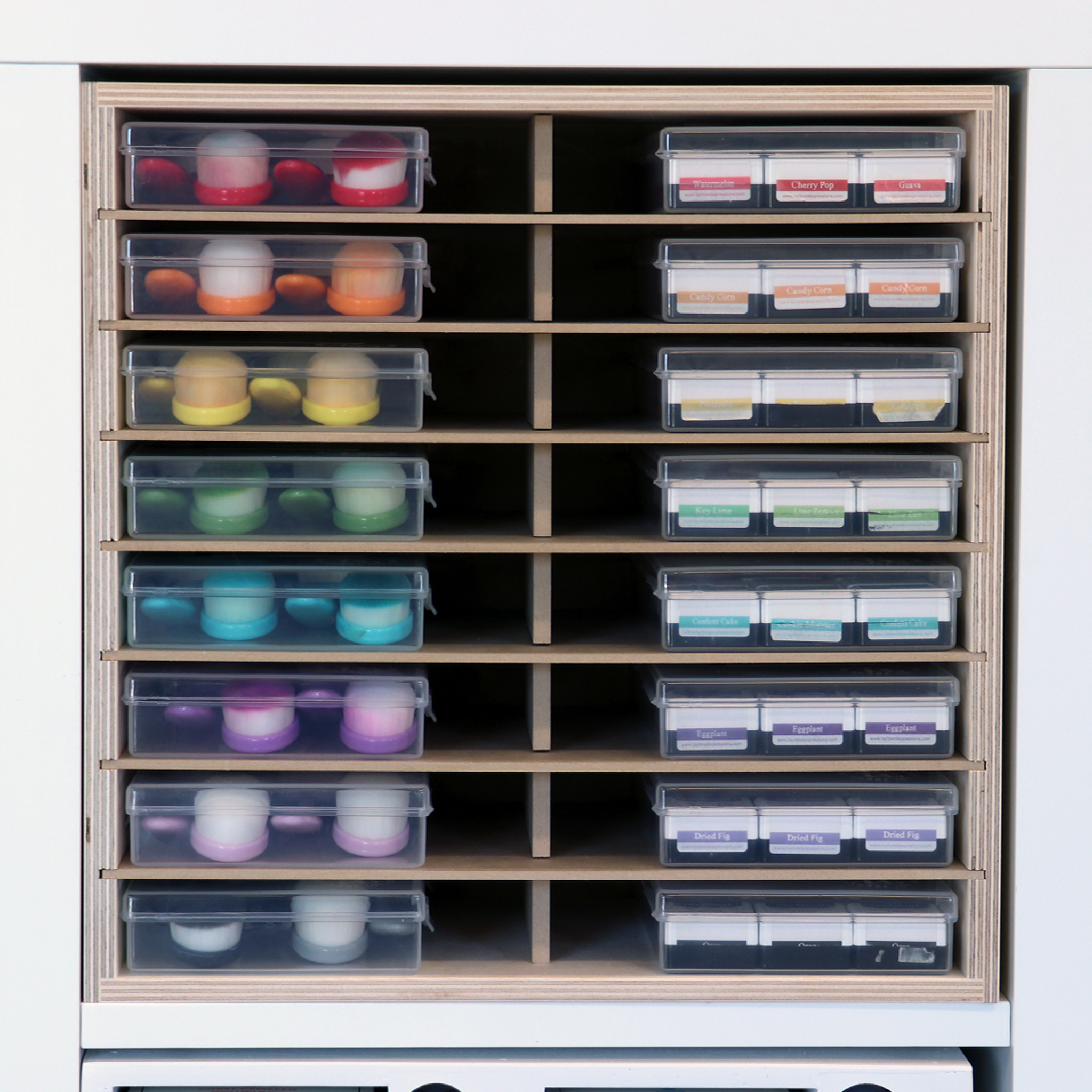 TE Simple Storage Cabinet