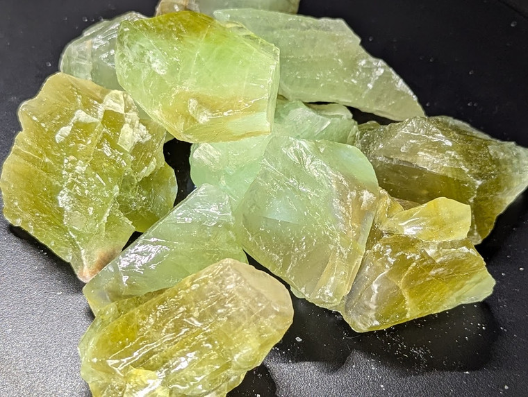 Green Calcite Raw Natural High Quality Acid Washed Soft Feel Crystals