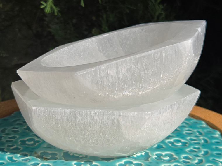 Selenite Bowl Hexagonal, 4.5" Large Carved Polished Selenite Crystal, High Quality Decorative Home Accent Gift Item Healing Crystal
