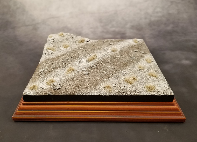 BAS002W Medium Base (Winter)