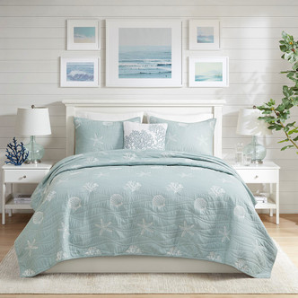 Aqua Seaside Shells 4-Piece King Size Quilted Bedding Set