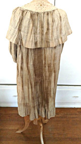 Victorian Combing Jacket Dressing Sacque Garment Pleated Pongee Raw Silk