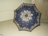 Victorian Early 1900's  Blue Parasol Figural Children Playing At Seashore 