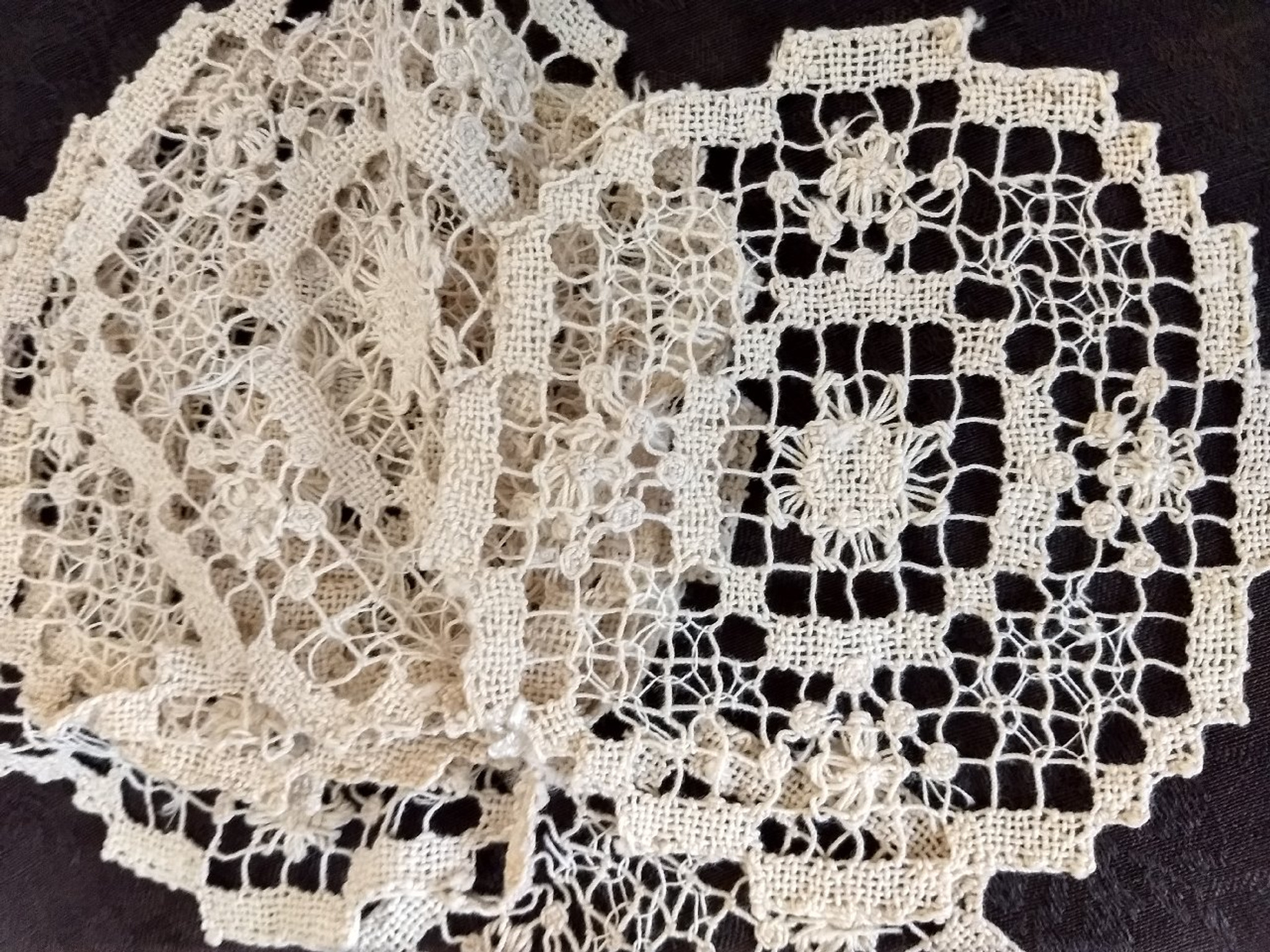 7 Doilies Darn Net Lacis Art Deco Table Linens Doily - The Gatherings  Antique Vintage