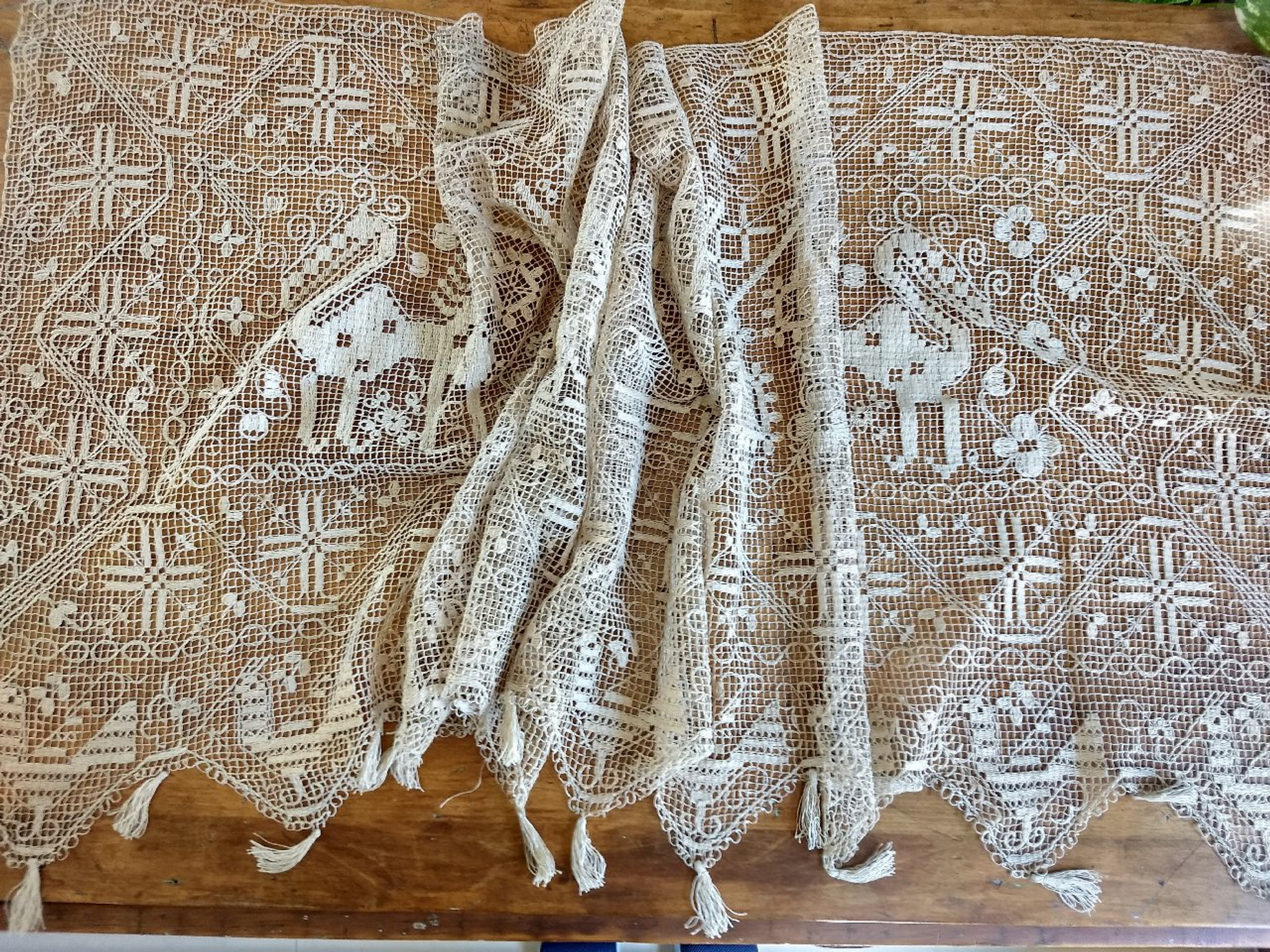 Vintage Italian Knotted Darn Net Needle Lace Portiere Curtain Panel - The  Gatherings Antique Vintage