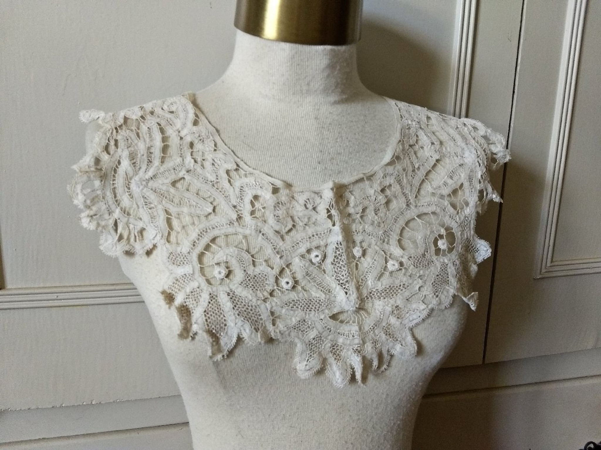 Victorian Tape Lace Battenburg Dress Collar Flower Design - The Gatherings  Antique Vintage