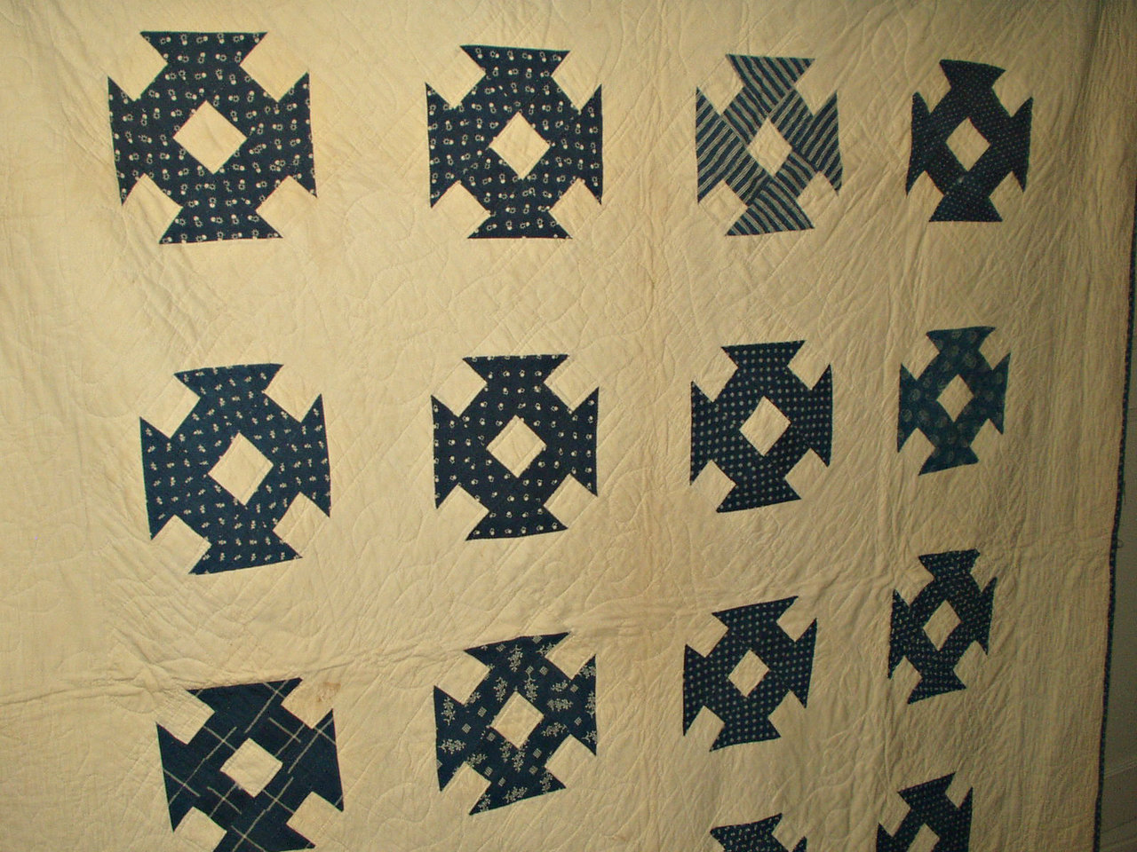 blue and white quilt