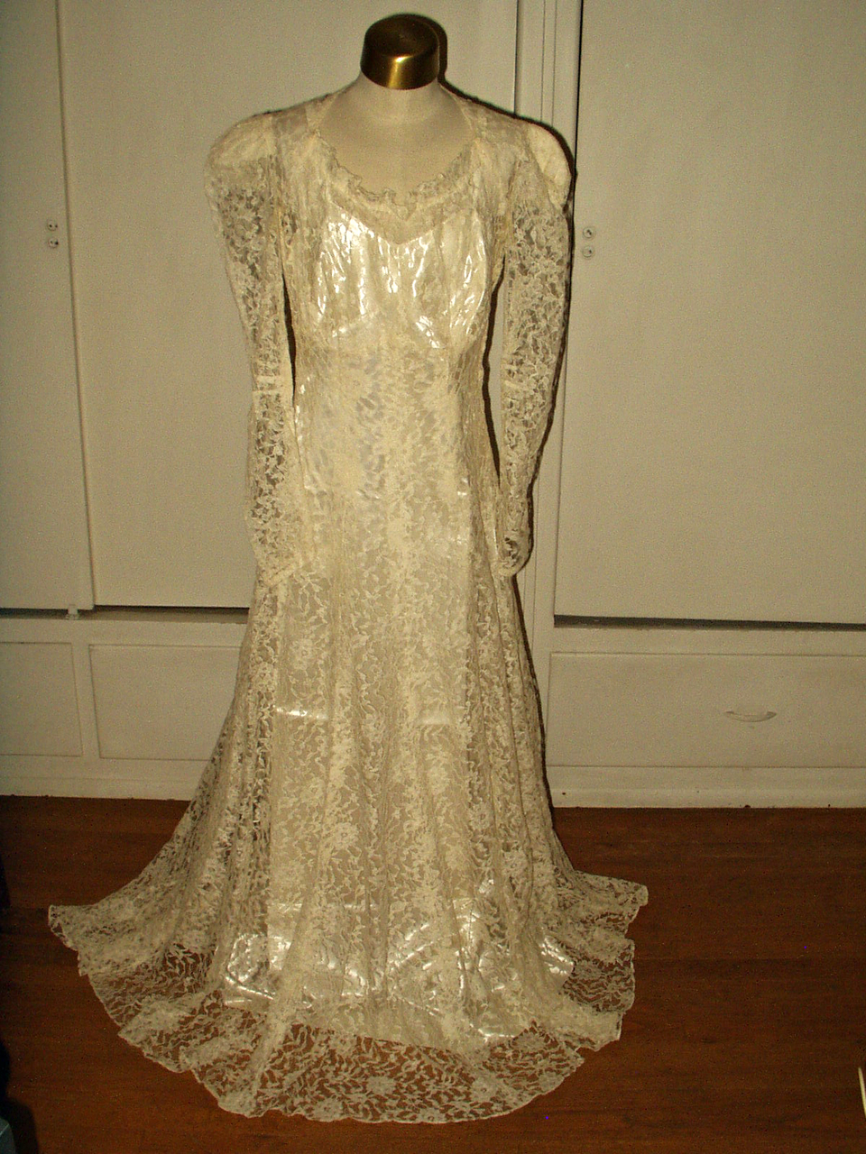 1940 Vintage Alencon Lace Wedding Dress Bridal Gown Satin Slip ...